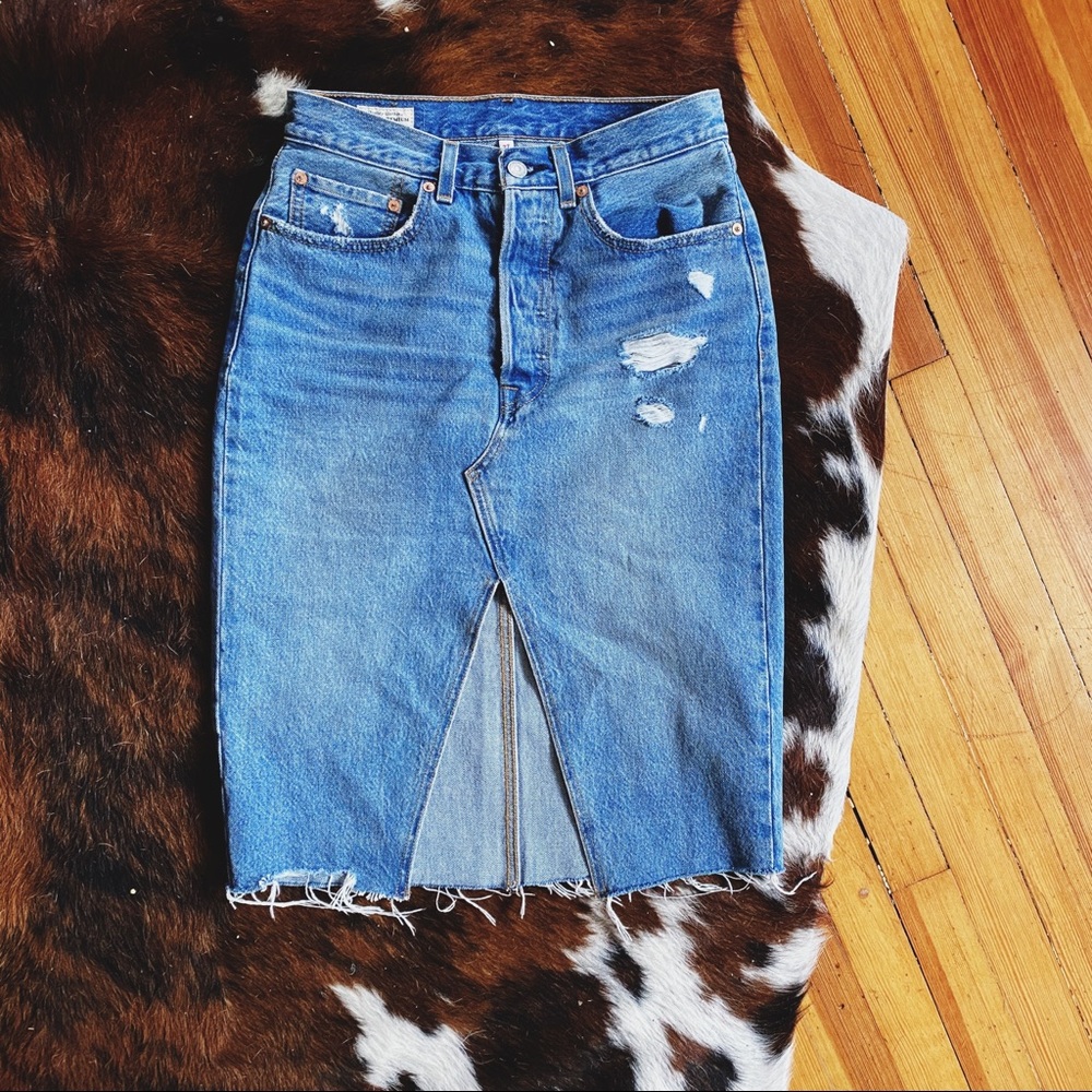 Levi’s Deconstructed Midi Skirt